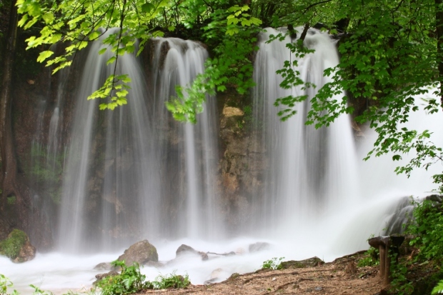 velky-hajsky-vodopad-slovensky-kras_eu